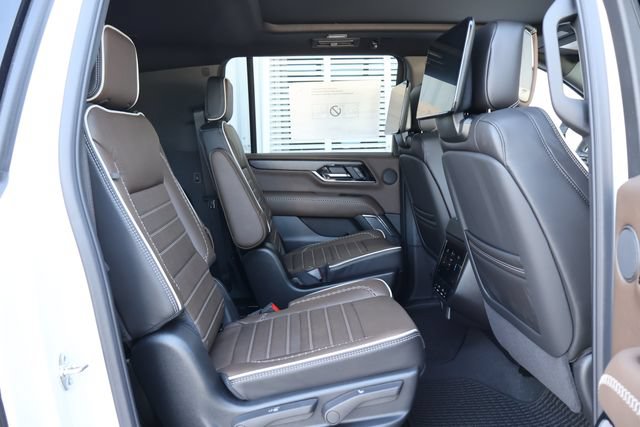 New 2026 GMC Yukon XL Denali Ultimate AWD/4WD image 23