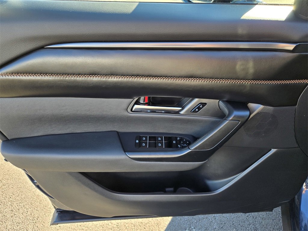 Certified 2025 MAZDA CX-50 2.5 Hybrid w/ Premium Plus Pkg image 16