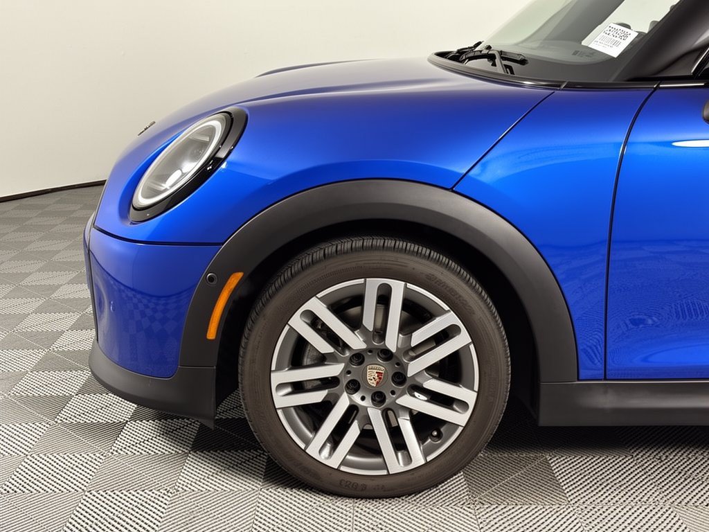 Certified 2025 MINI Cooper S FWD image 13