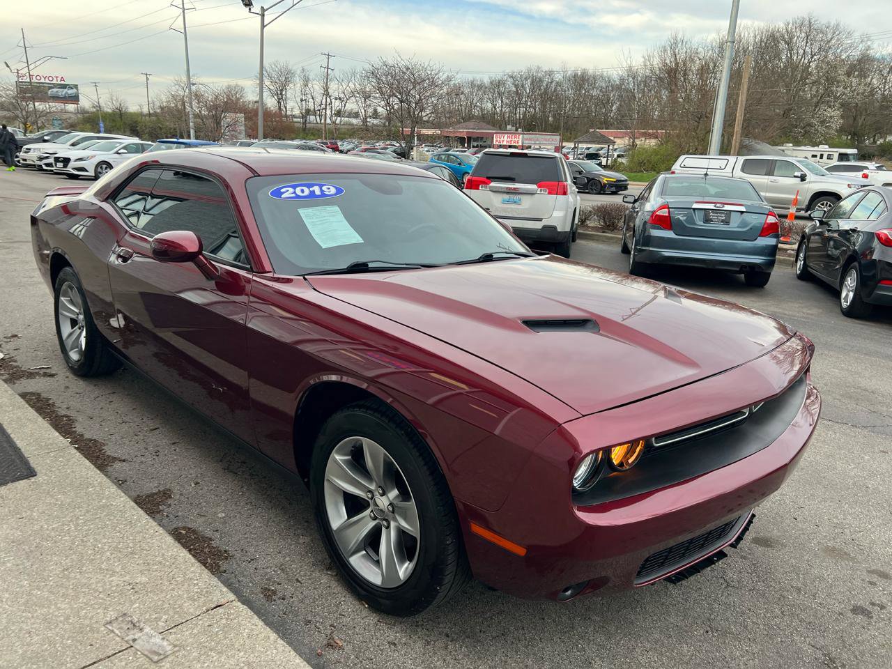Used 2019 Dodge Challenger SXT image 8