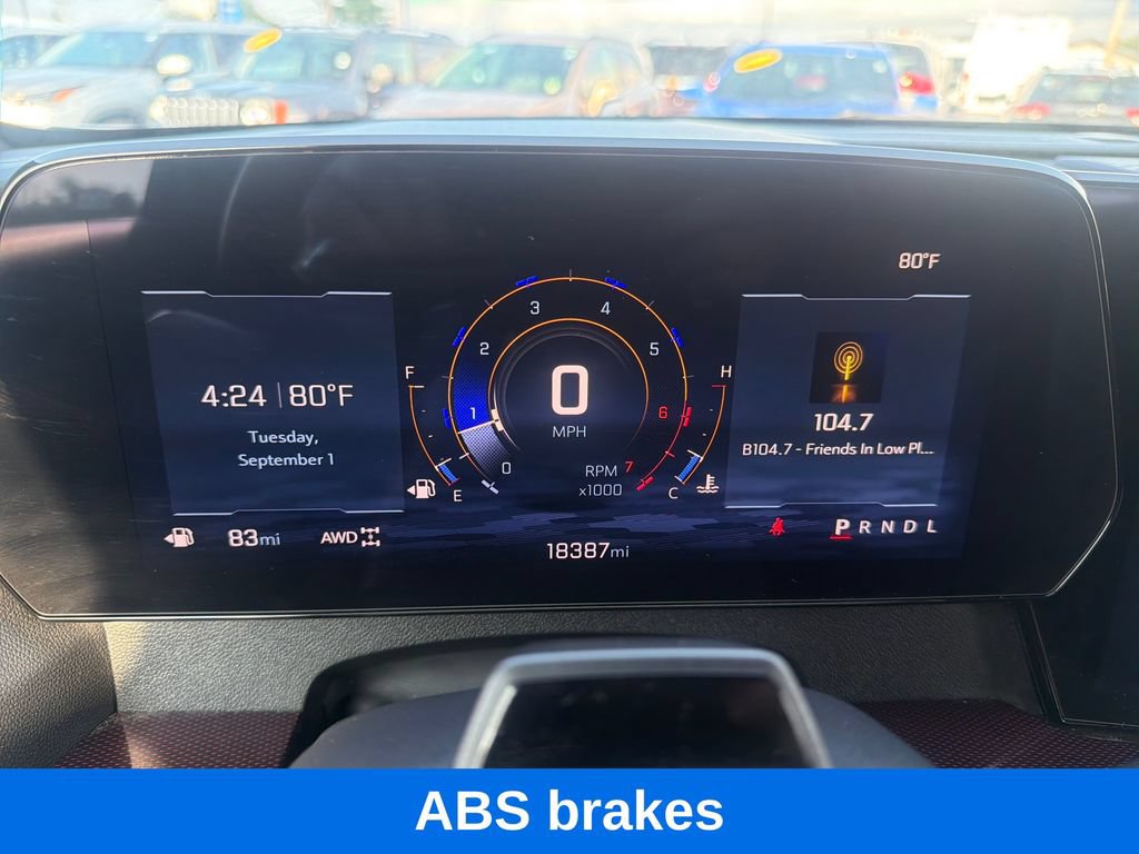 Used 2025 Chevrolet Traverse RS AWD/4WD image 14