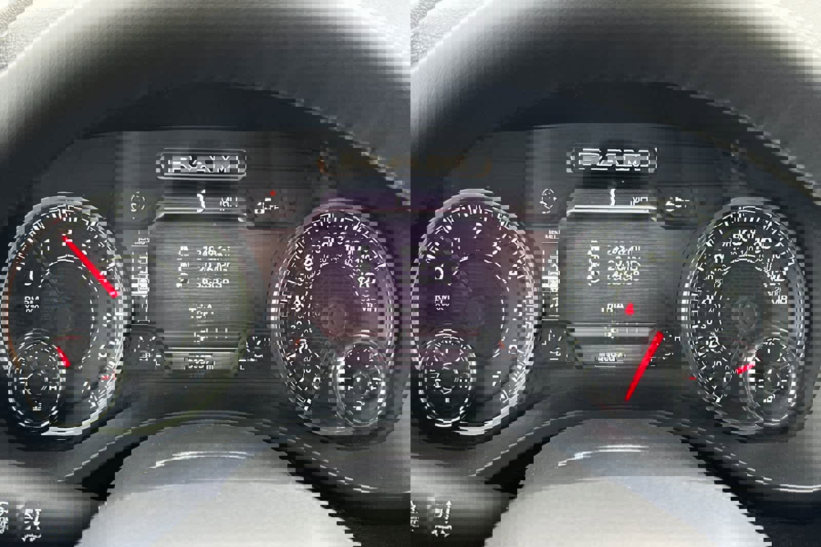 Used 2025 RAM 1500 Big Horn image 24