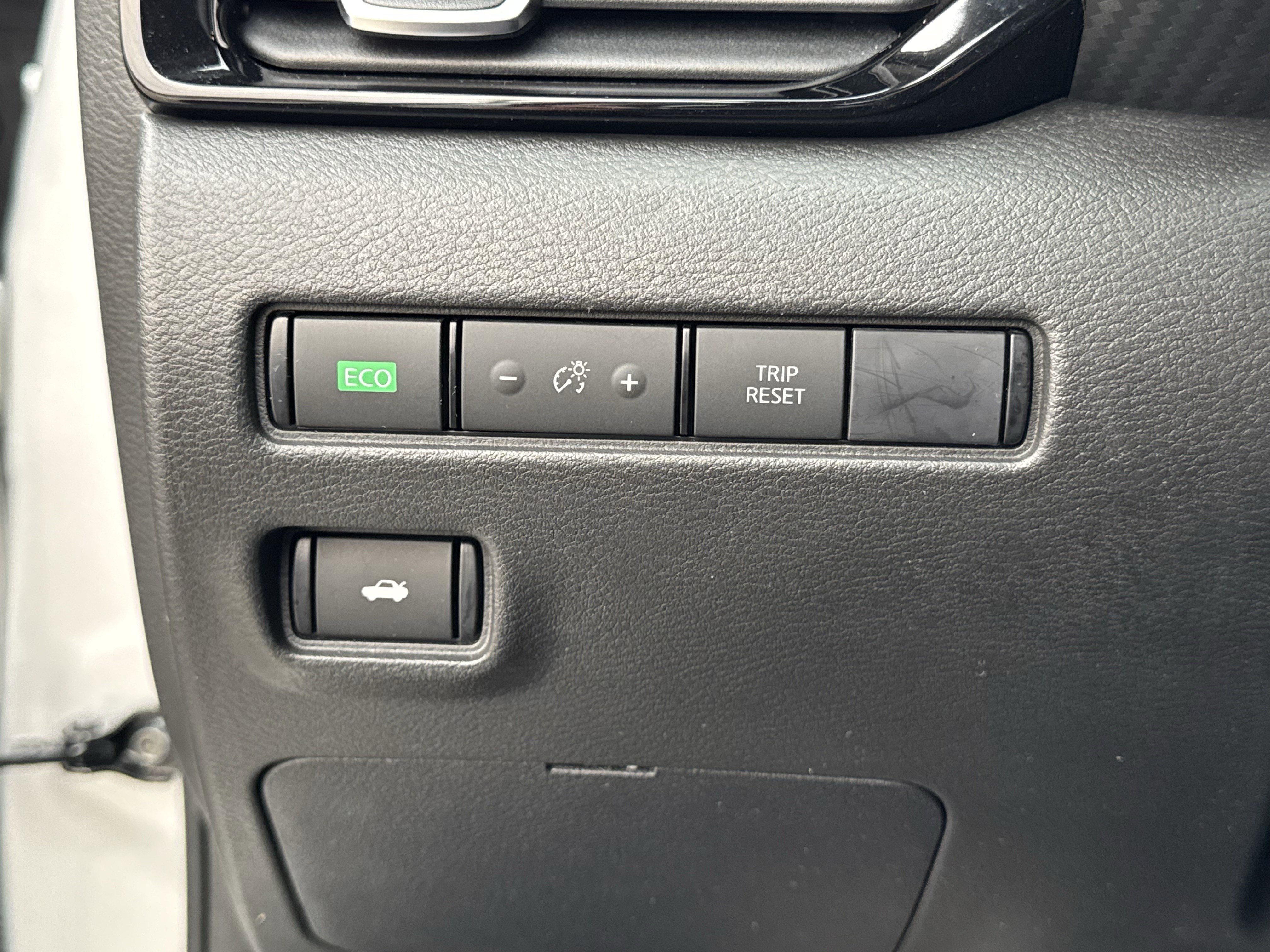 Used 2023 Nissan Sentra SV w/ All-Weather Package image 28