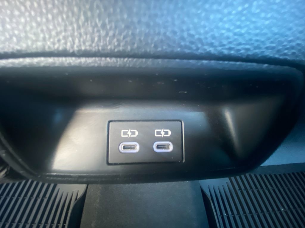 Used 2024 Toyota Corolla SE image 29