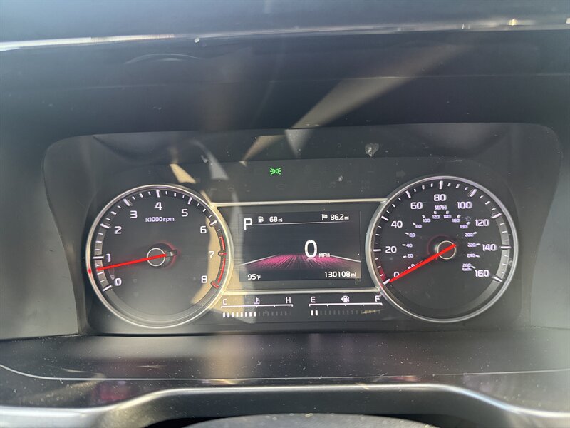 Used 2023 Kia Sorento S FWD image 44