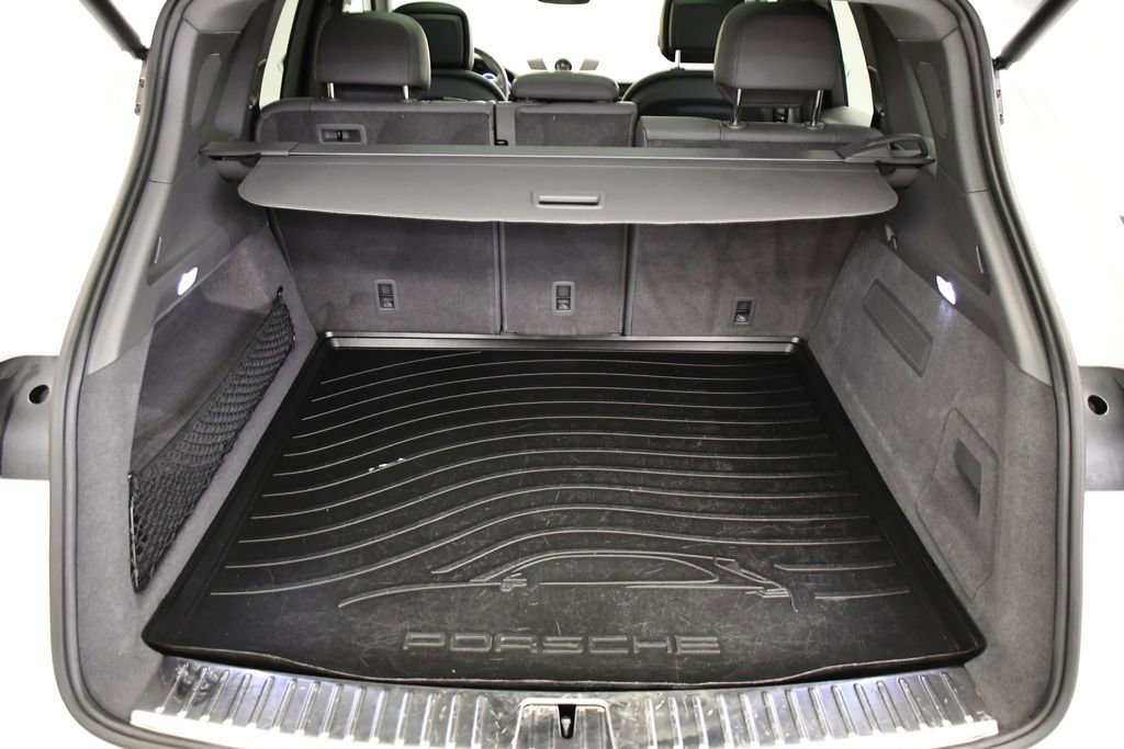 Used 2023 Porsche Cayenne image 58