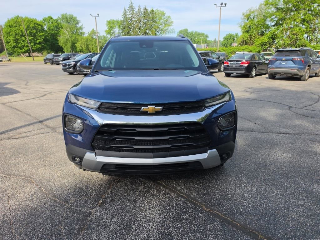Certified 2021 Chevrolet TrailBlazer LT w/ Convenience Package AWD/4WD image 2