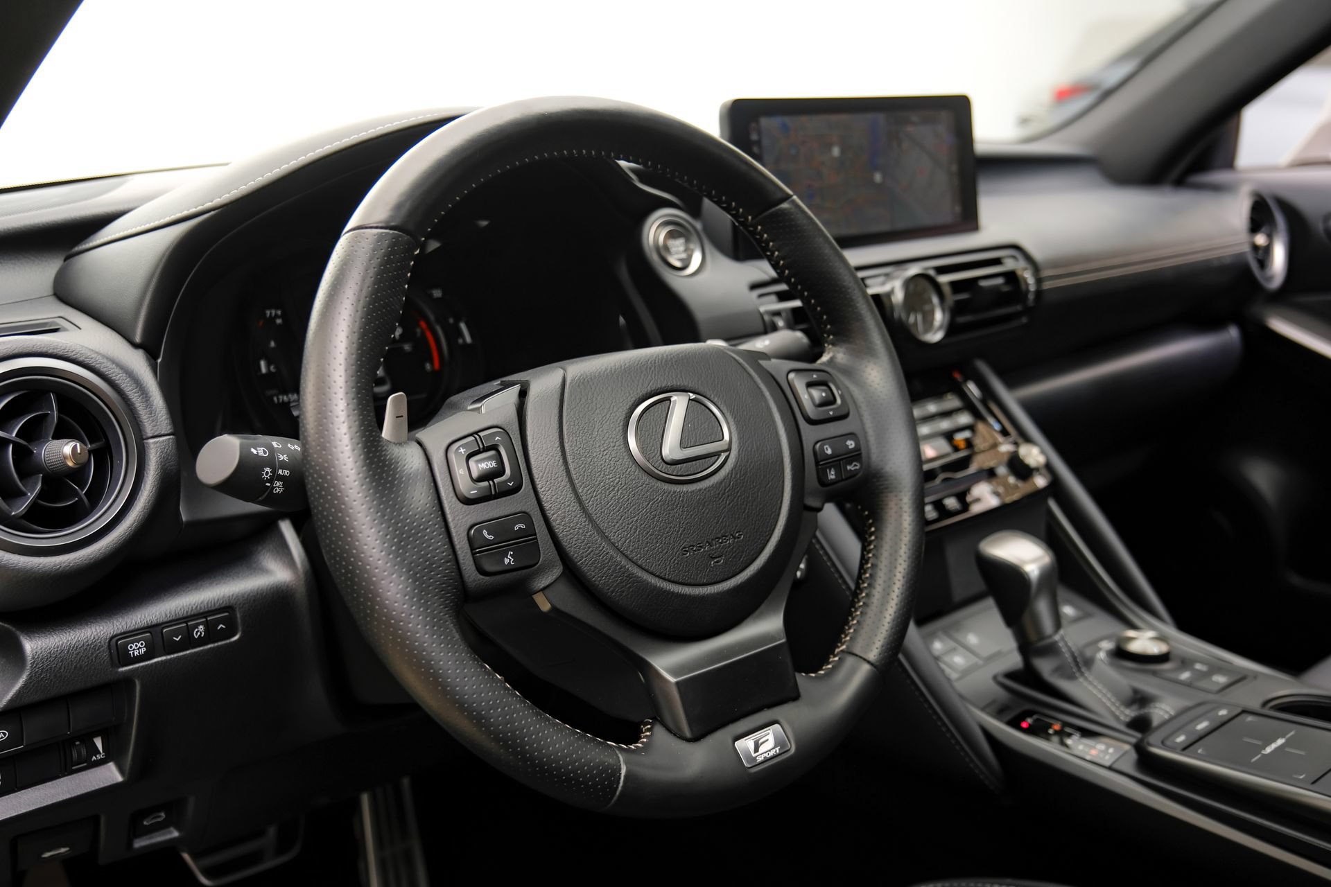 Used 2025 Lexus IS 350 F Sport w/ Navigation Package RWD image 20