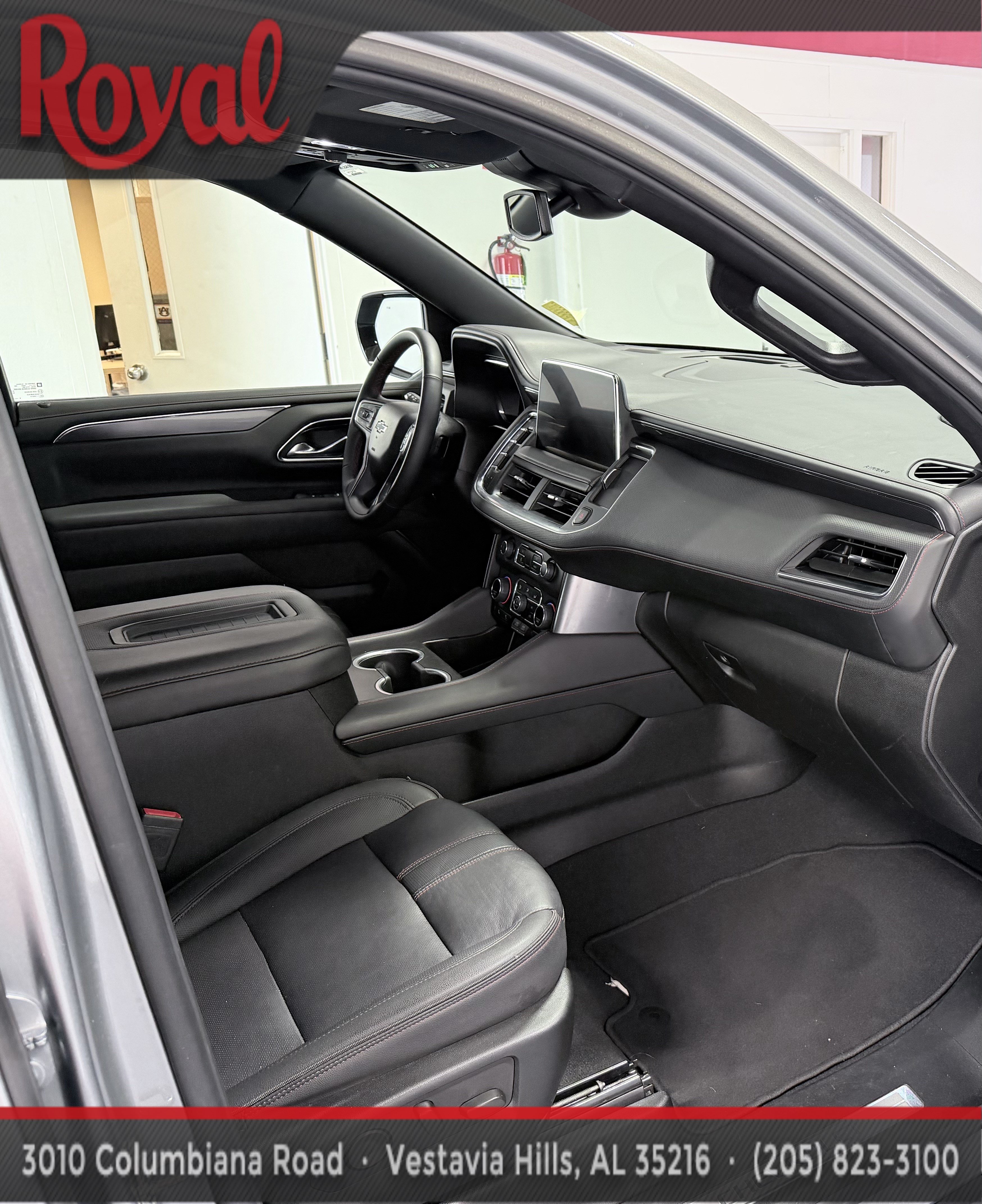 Used 2024 Chevrolet Tahoe RST w/ Luxury Package RWD image 17