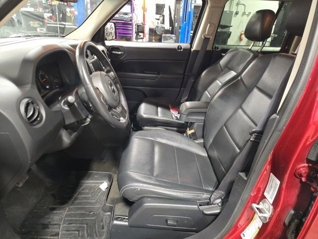 Used 2016 Jeep Patriot High Altitude image 13