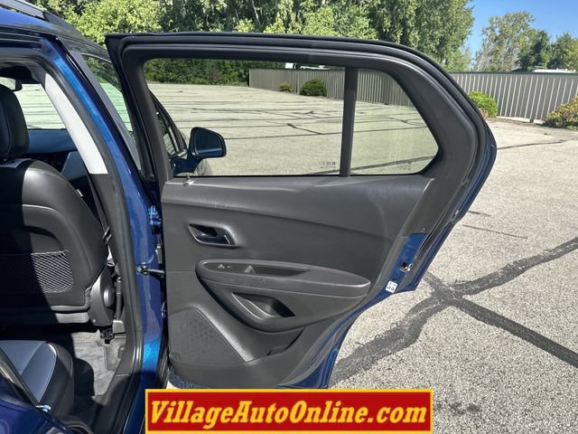 Used 2020 Chevrolet Trax Premier AWD/4WD image 36
