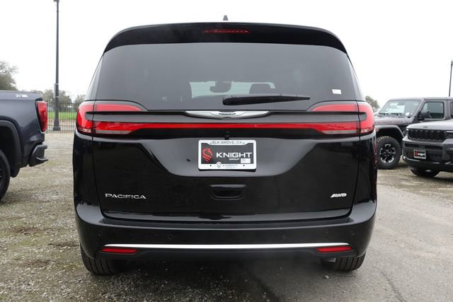 New 2026 Chrysler Pacifica Select image 7