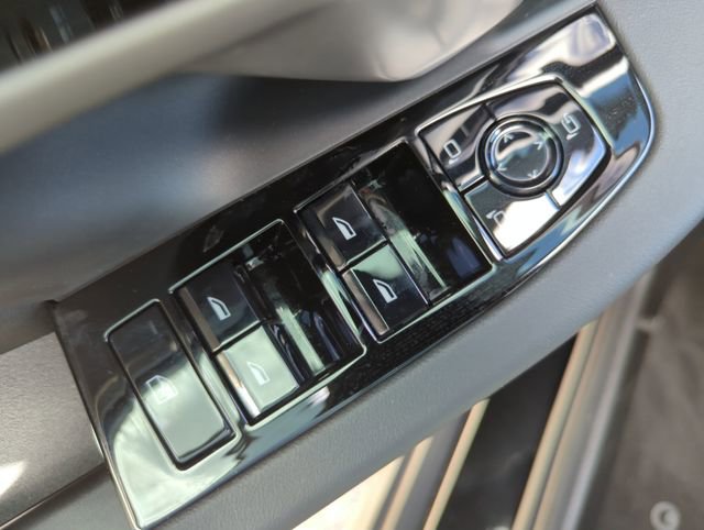 New 2026 BMW 530i w/ Premium Package image 17