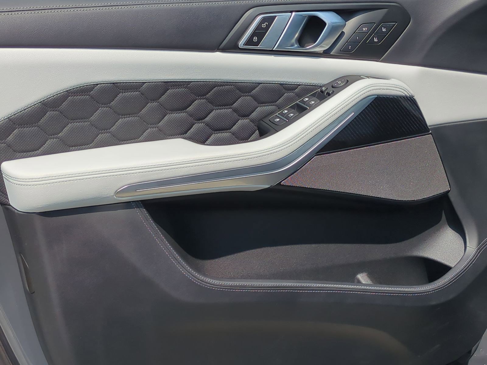 Used 2026 BMW X5 M Competition w/ Executive Package image 14