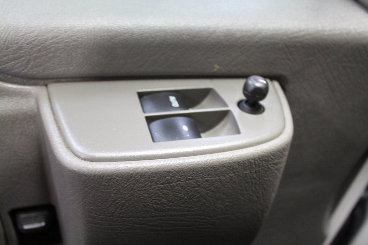 Used 2020 Chevrolet Express 2500 w/ Driver Convenience Package image 19