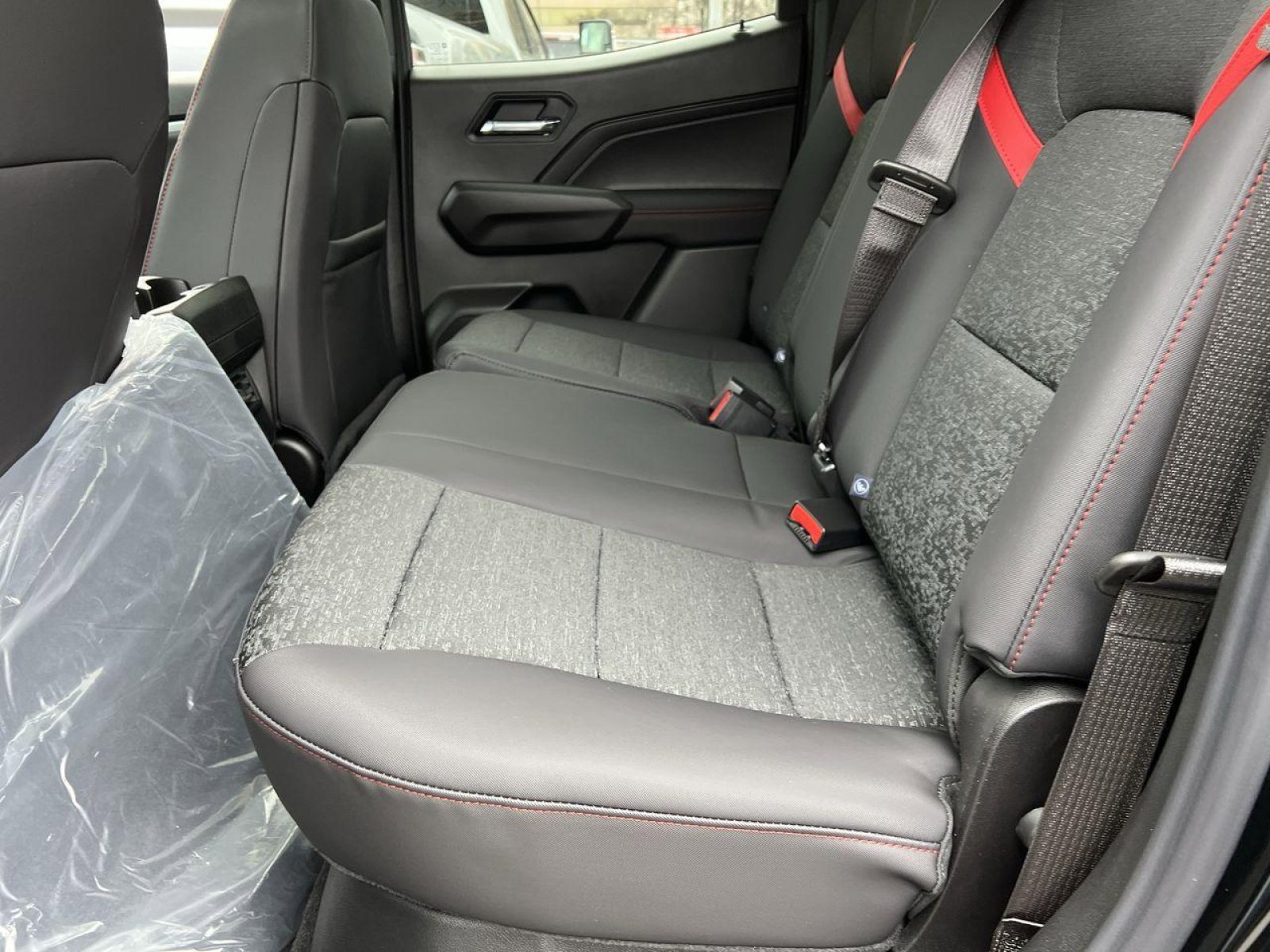 New 2025 Chevrolet Colorado Z71 w/ Midnight Edition image 19