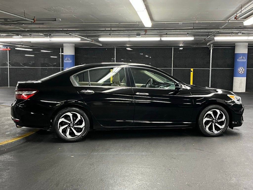 Used 2017 Honda Accord EX-L image 35