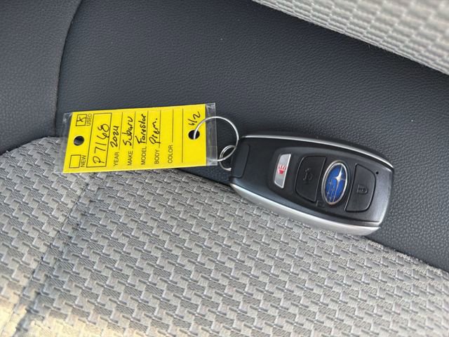 Used 2024 Subaru Forester Premium AWD/4WD image 35