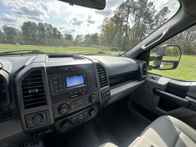 Used 2022 Ford F250 XL w/ Power Equipment Group image 12