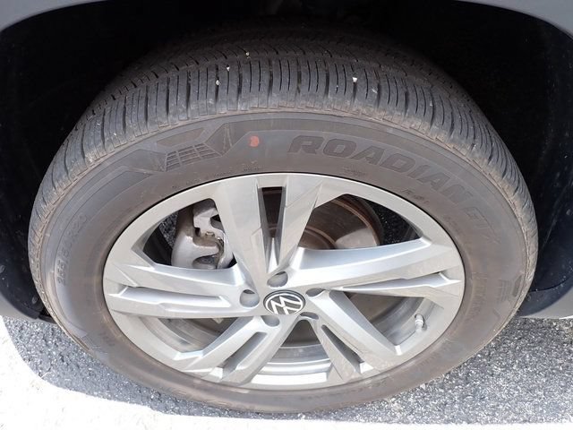 Used 2024 Volkswagen Atlas Cross Sport SEL R-Line AWD/4WD image 10