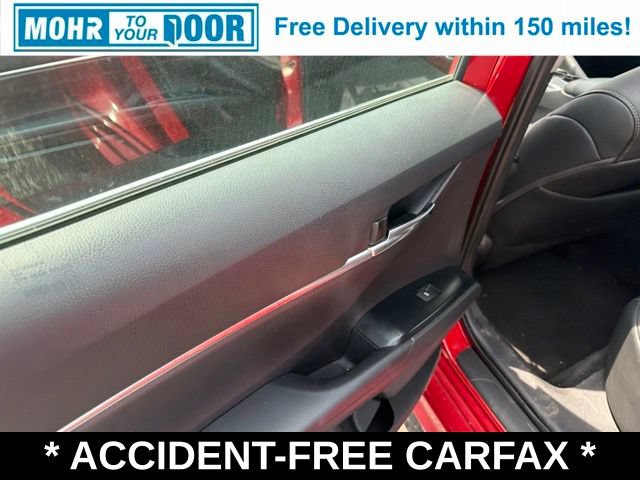 Used 2020 Toyota Camry SE w/ Convenience Package FWD image 36