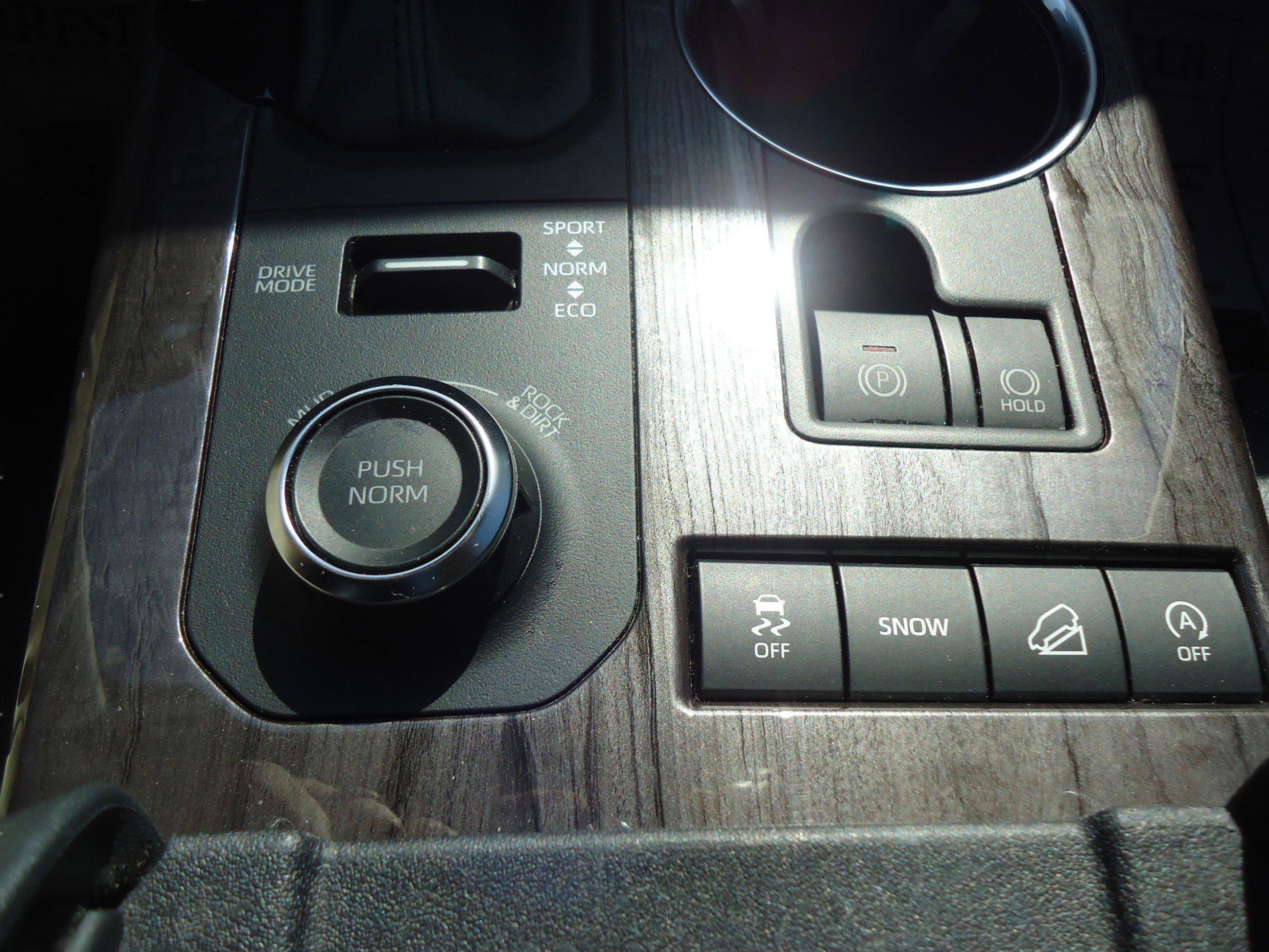 Used 2020 Toyota Highlander Platinum AWD/4WD image 21