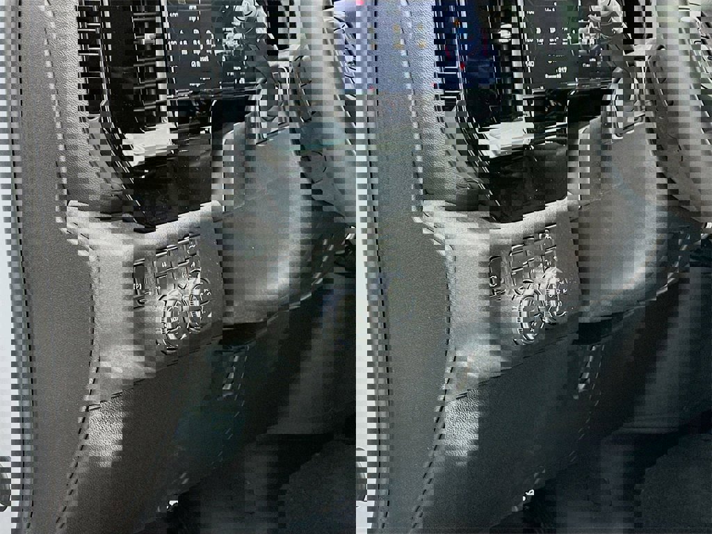 New 2026 GMC Sierra 2500 SLE w/ SLE Convenience Package image 10