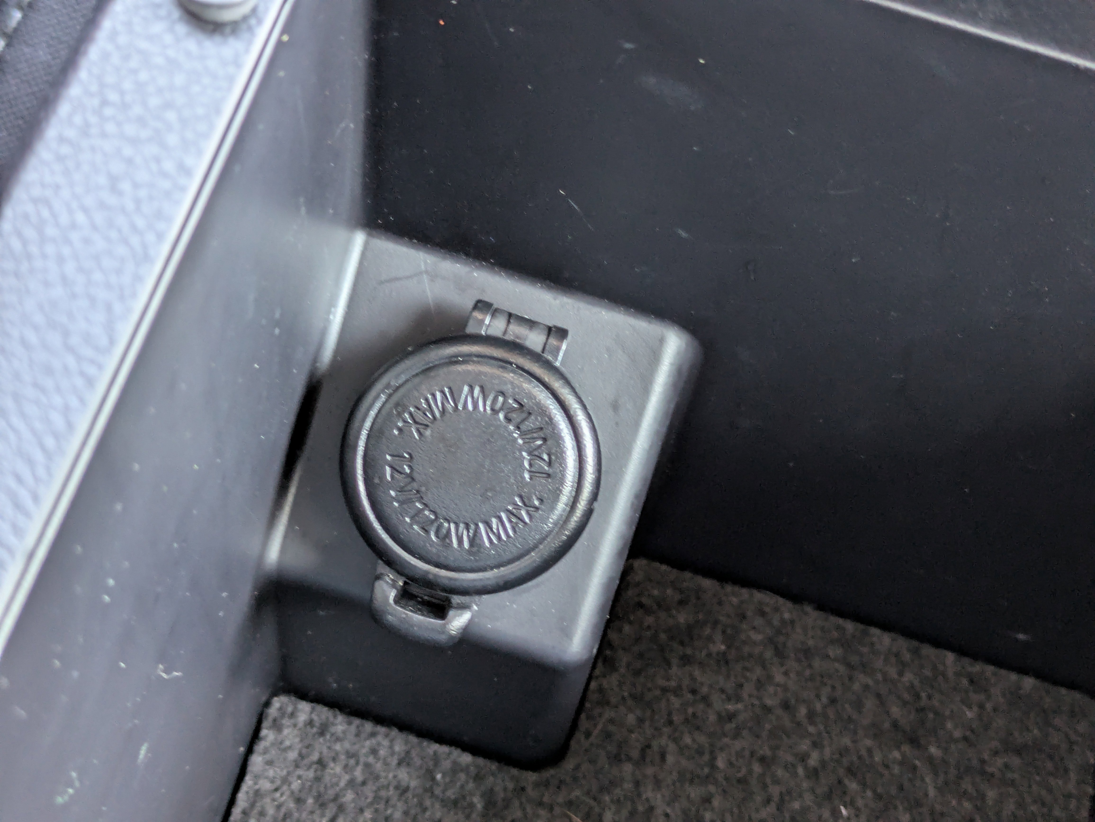 Used 2022 Subaru Outback Premium image 32