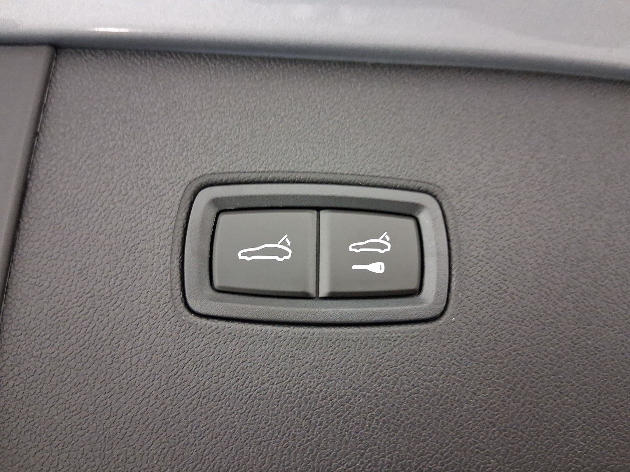 Used 2026 Porsche Cayenne S AWD/4WD image 32