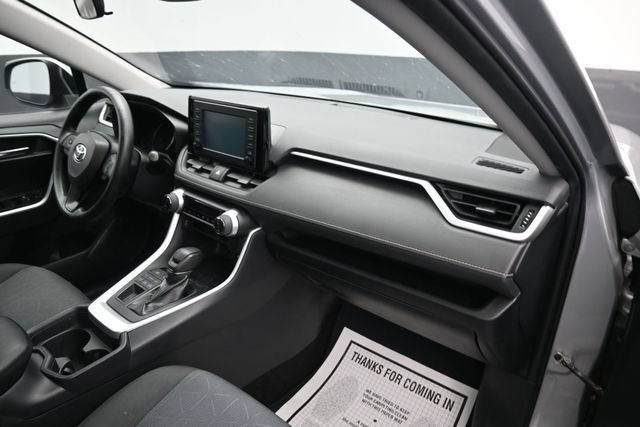 Used 2019 Toyota RAV4 XLE w/ All Weather Liner Package AWD/4WD image 9