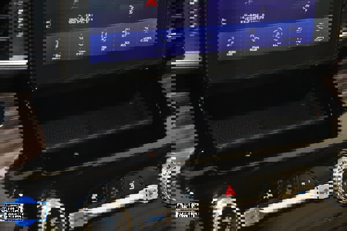 Used 2022 Ford Explorer Limited w/ Hybrid Equipment Group 310A image 34