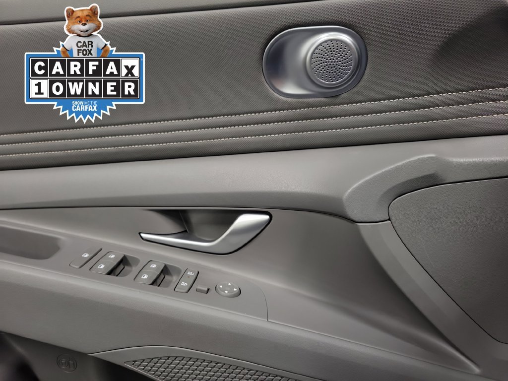Used 2025 Hyundai Elantra Sport FWD image 26