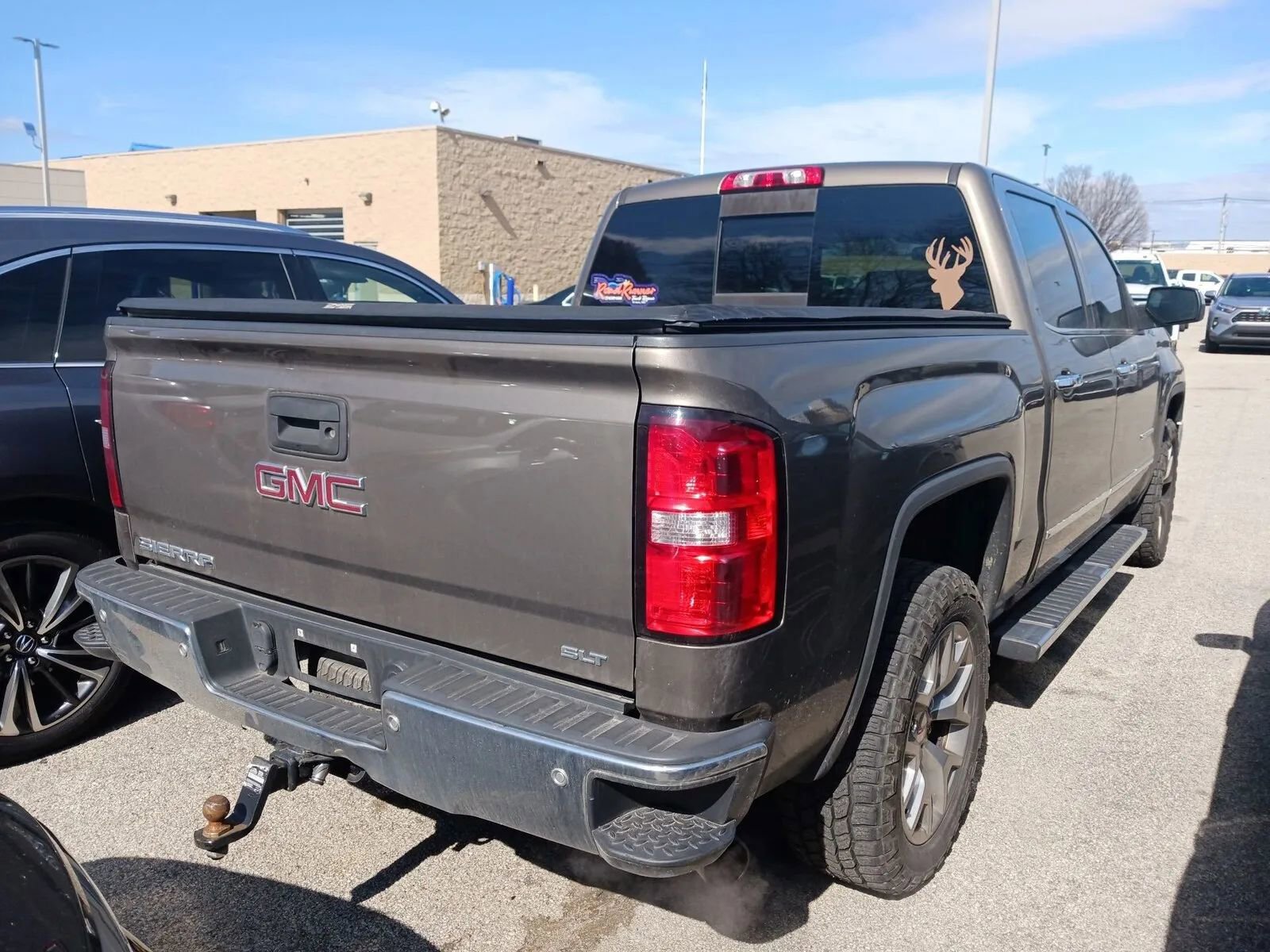 Used 2015 GMC Sierra 1500 SLT w/ SLT Crew Cab Value Package image 2