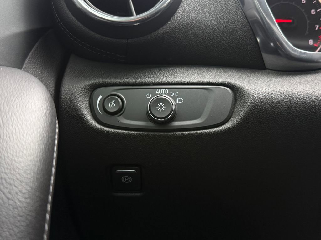 Used 2020 Chevrolet Blazer LT w/ Redline Edition image 27