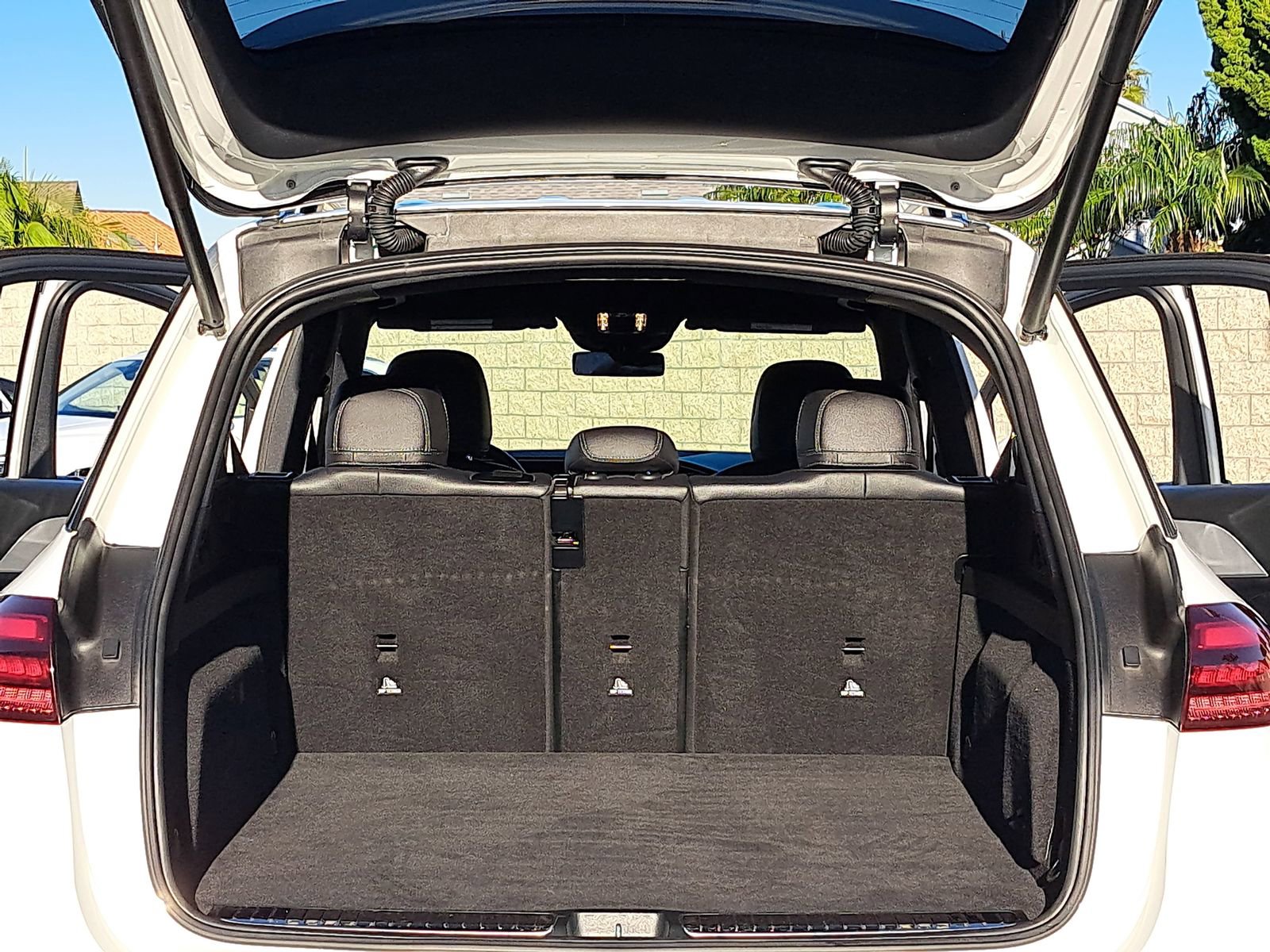 Used 2024 Mercedes-Benz GLE 450e 4MATIC image 12