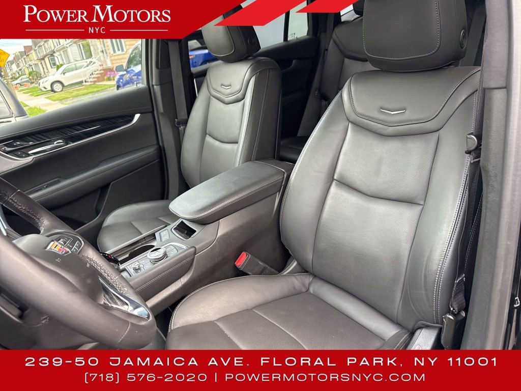 Used 2024 Cadillac XT6 Premium Luxury w/ LPO, Floor Liner Package image 32