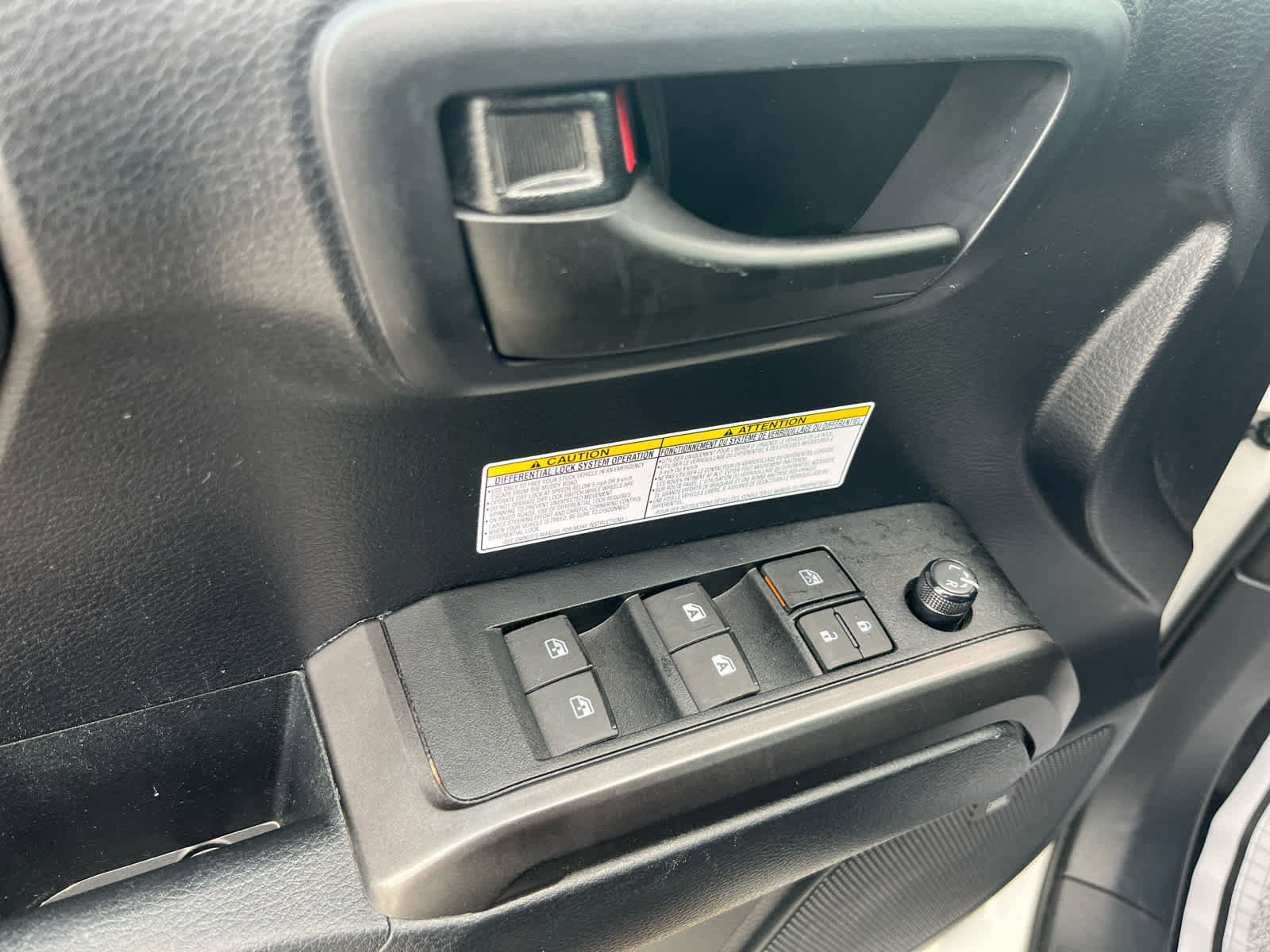 Used 2019 Toyota Tacoma TRD Off-Road image 14