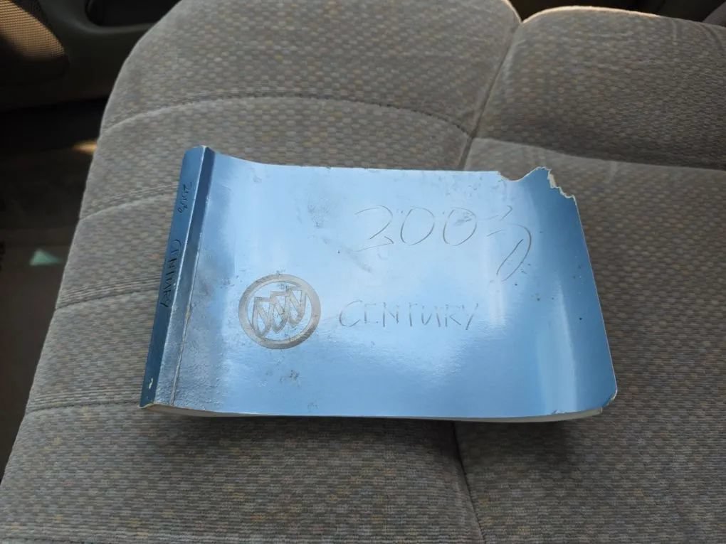 Used 2003 Buick Century Custom FWD image 23