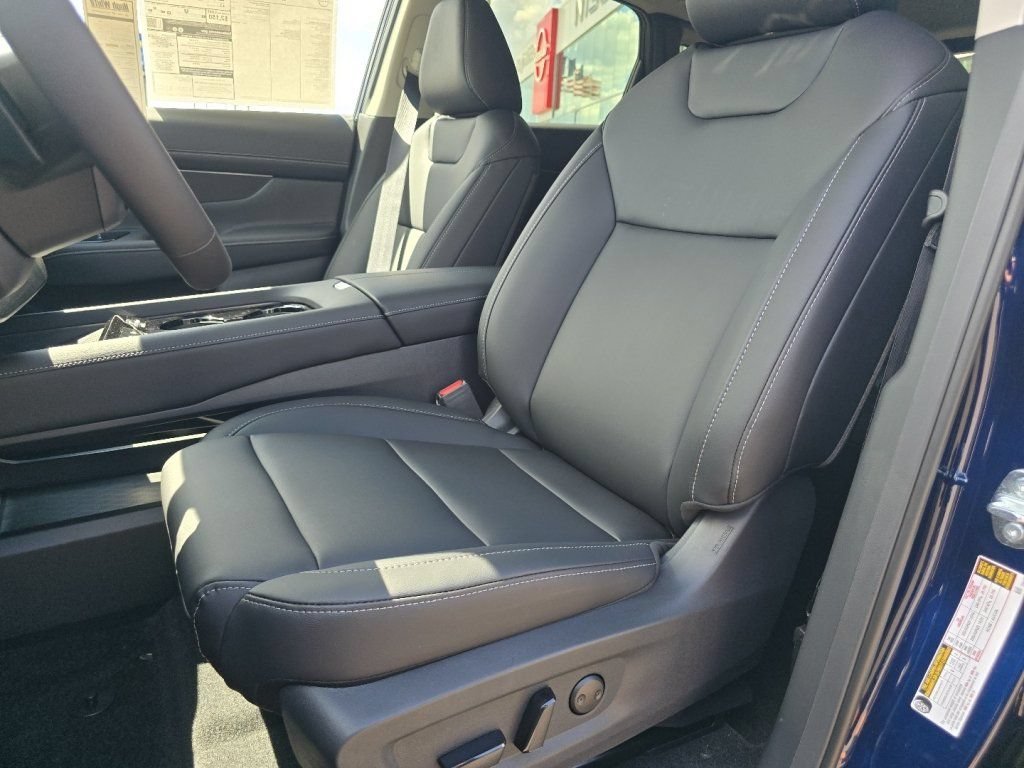 New 2026 Nissan Murano SV AWD/4WD image 13