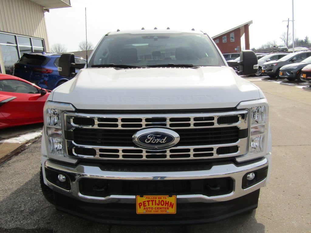 Used 2025 Ford F450 XLT w/ 360-Degree Camera Package image 13