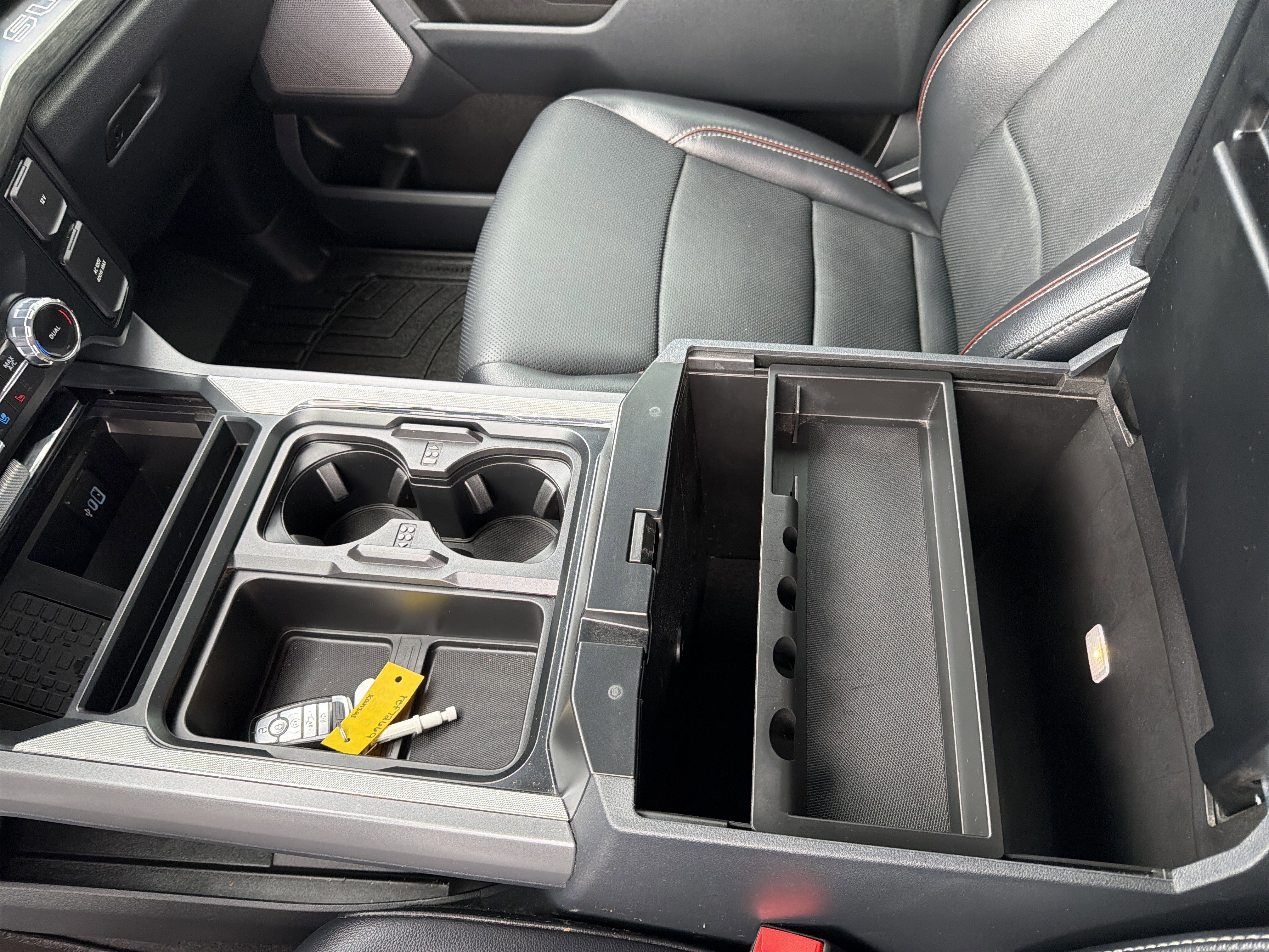 Used 2024 Ford F250 Lariat w/ Lariat Ultimate Package image 58