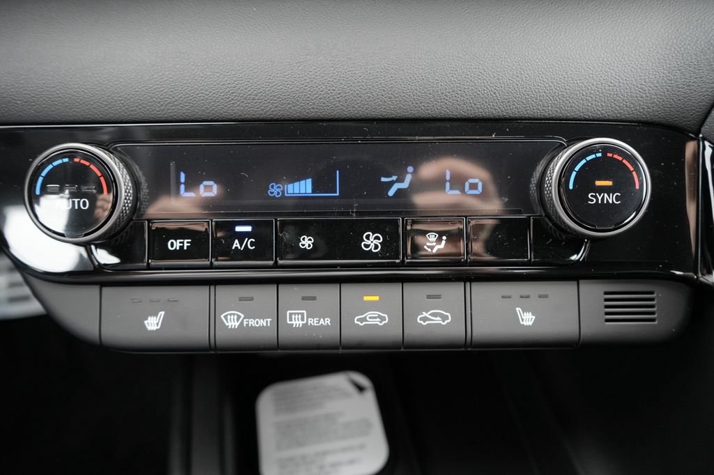 New 2026 Hyundai Elantra SEL Sport FWD image 32