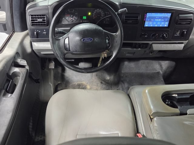 Used 2006 Ford F250 XL RWD image 7