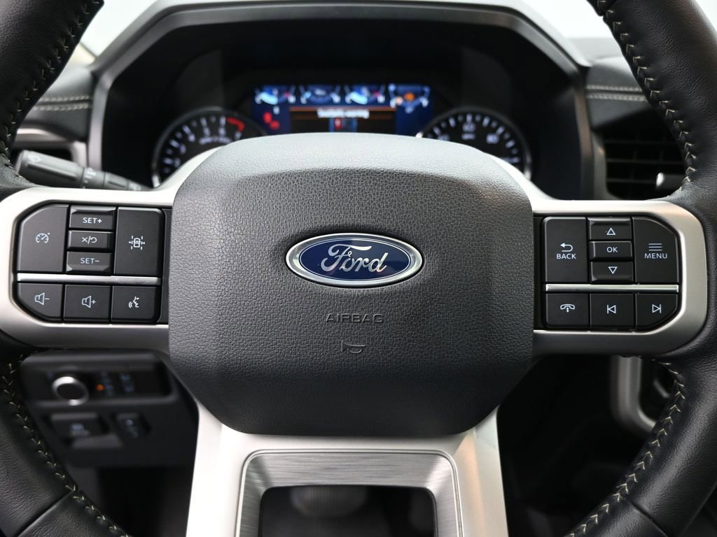 Used 2023 Ford Expedition XLT image 12