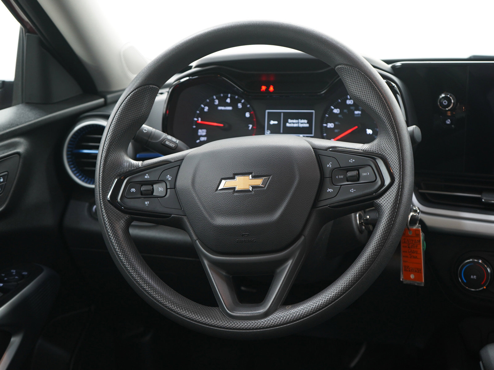 Used 2024 Chevrolet Trax LS w/ LS Convenience Package image 15