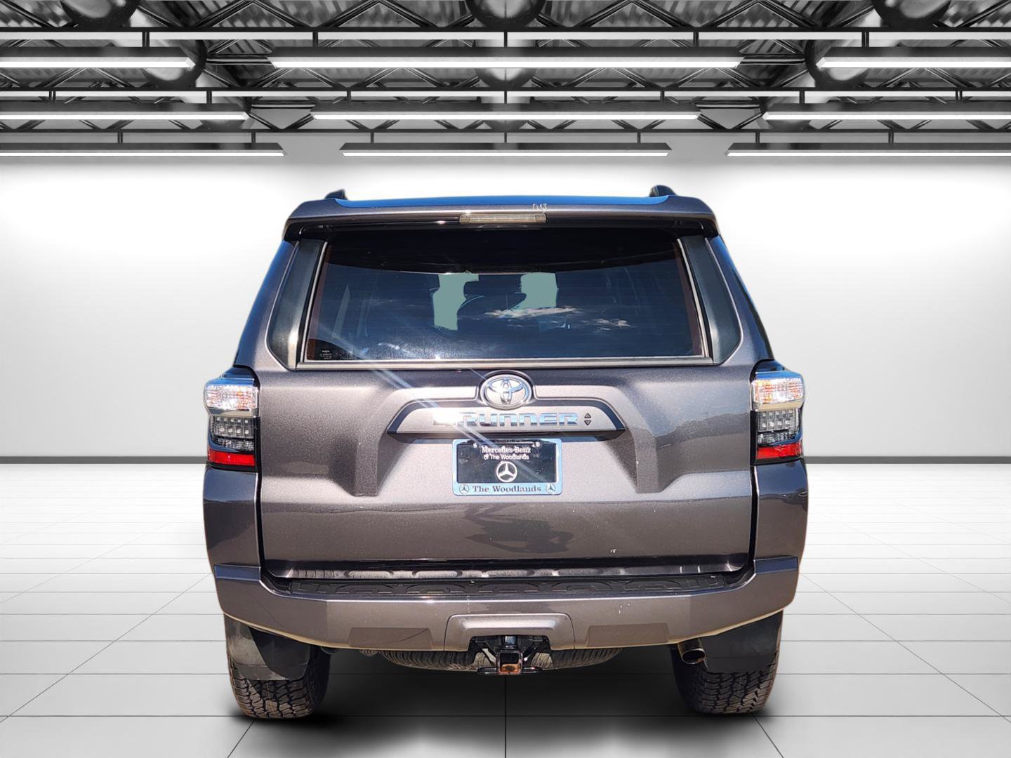 Used 2020 Toyota 4Runner SR5 Premium AWD/4WD image 8