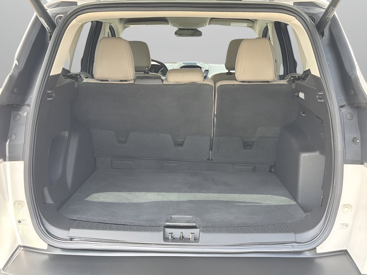 Used 2019 Ford Escape SEL FWD image 9