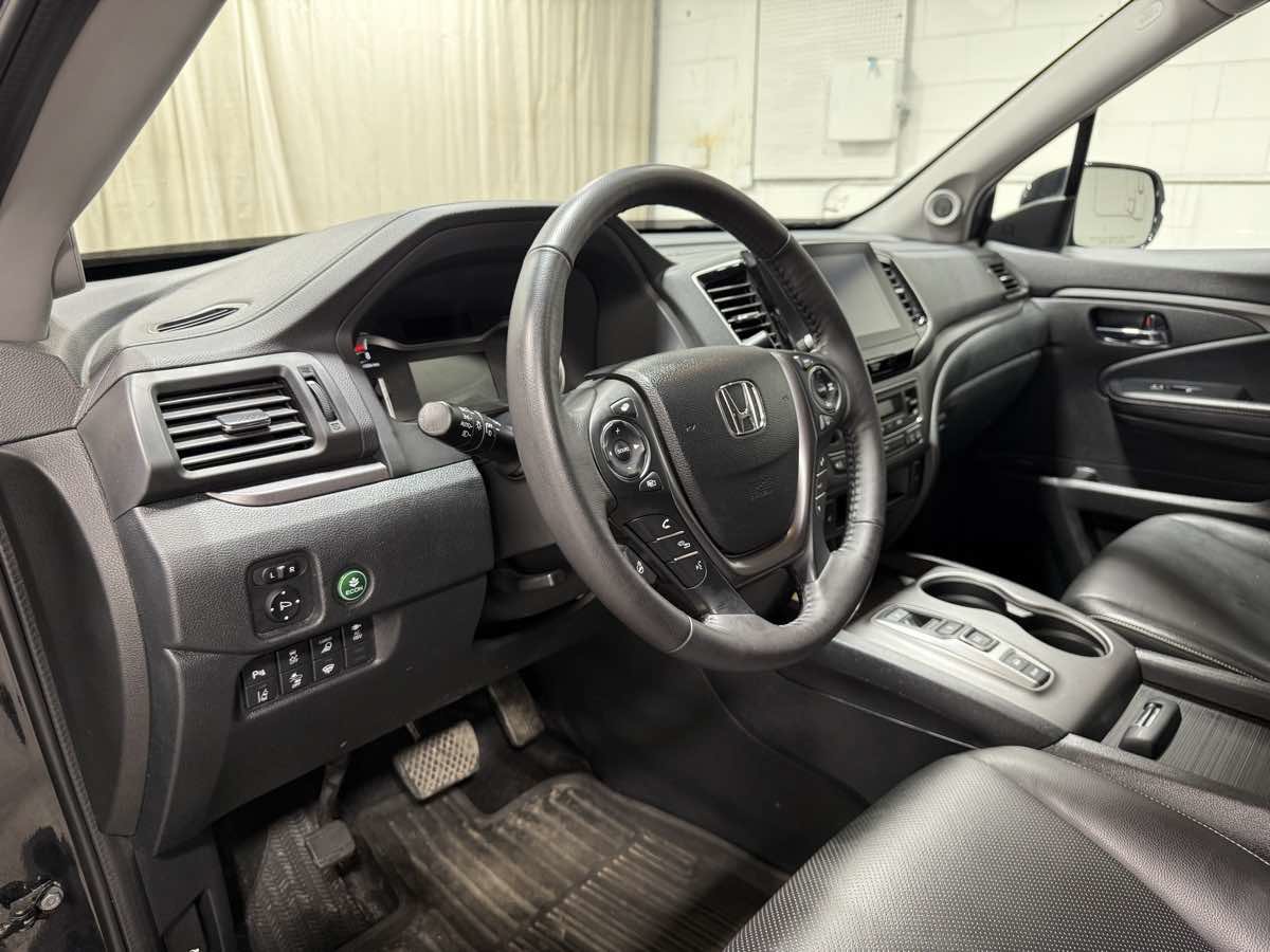 Used 2023 Honda Ridgeline RTL-E image 10