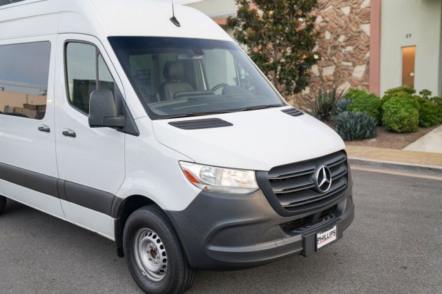 Used 2019 Mercedes-Benz Sprinter 2500 w/ Driver Convenience Package image 11