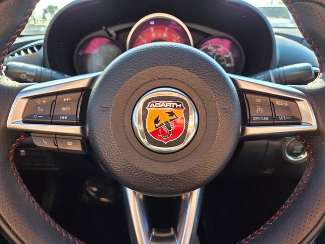 Used 2018 FIAT 124 Spider Abarth image 32